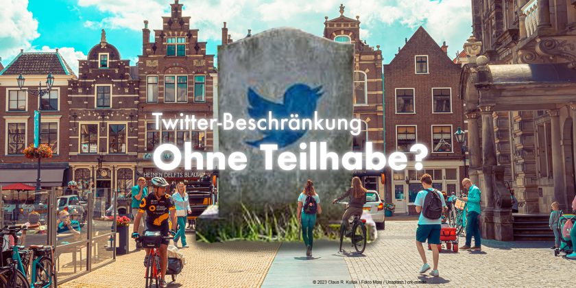Ein Dorfplatz mit Café, Passanten, Menschen im Gespräch. In der Mitte steht ein riesiger Grabstein mit dem Twitter-Logo. Darüber steht "Twitter-Beschränkung: Ohne Teilhabe?" | Folco Masi / Unsplash | crk-res.de